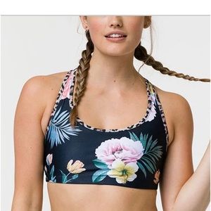Onzie Sports Bra in secret garden
